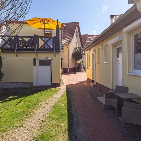 Hafenhaus Kapitaensdeck * וארן